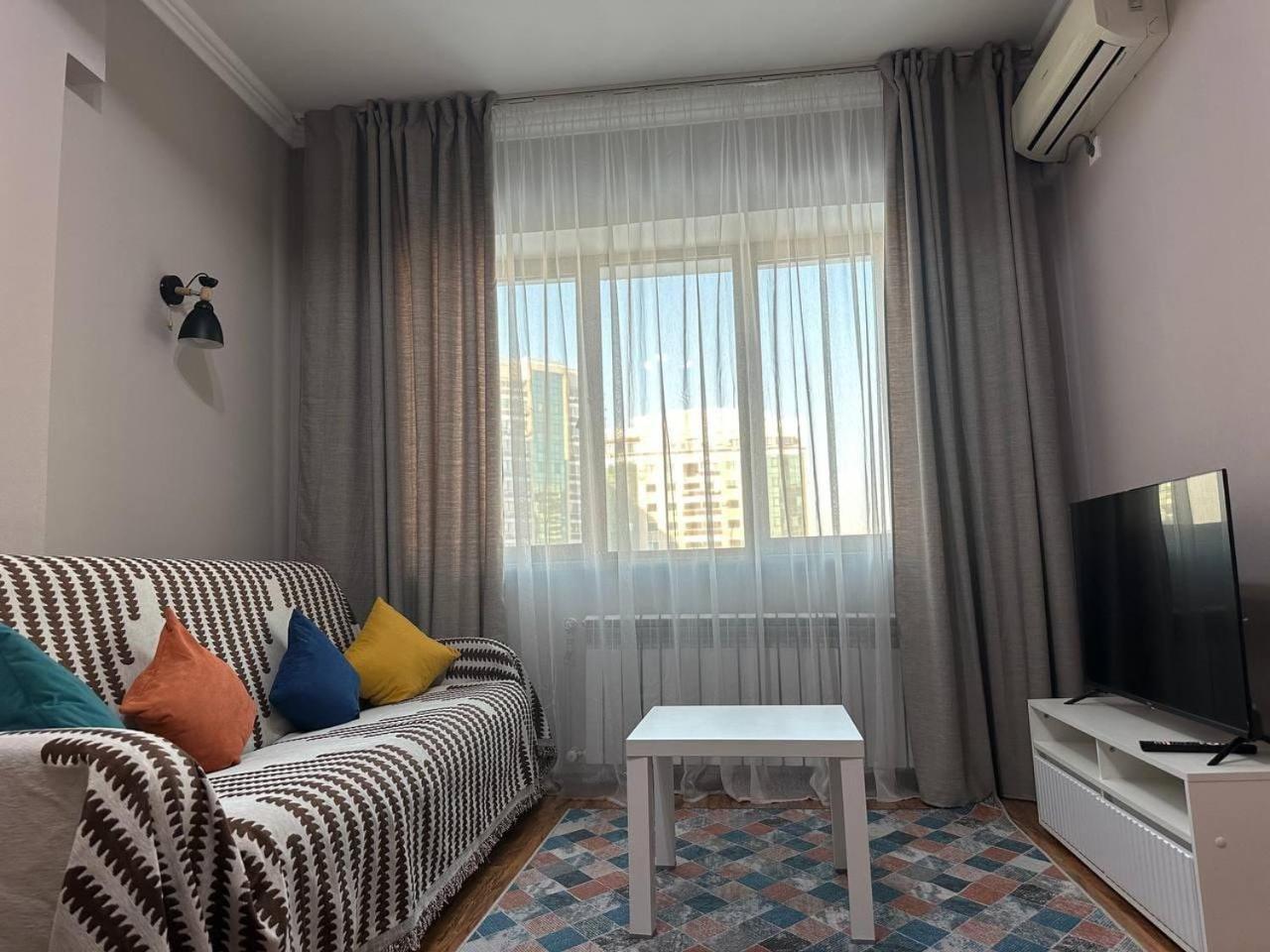 5:минут до метро Almaty