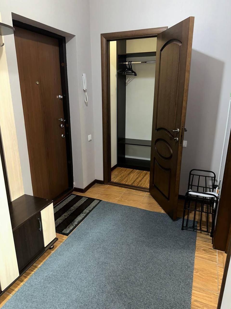 5:минут до метро Apartment
